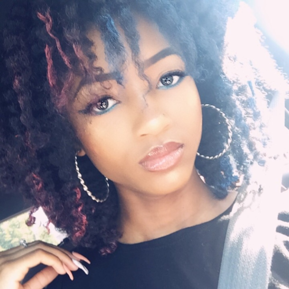 Meet your Posher, Lauren